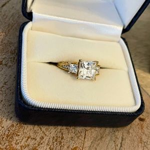 Absolute 3.21ct Princess Cut Solitaire 14K Yellow Gold
